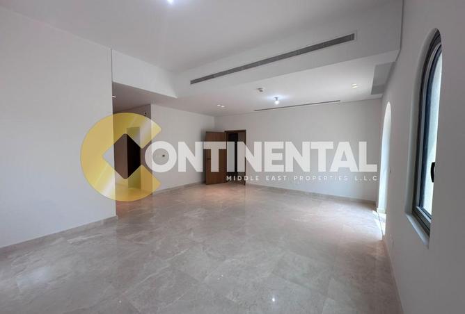 142358007 - Property Image 2