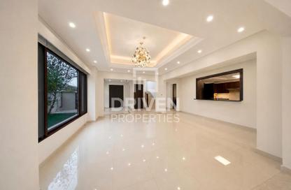 Villa - 4 Bedrooms - 5 Bathrooms for rent in Mushrif Village - Mirdif - Dubai Villa - 4 Bedrooms - 5 Bathrooms for rent in Mushrif Village - Mirdif - Dubai