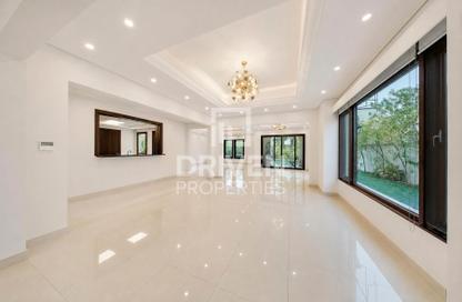 Villa - 4 Bedrooms - 5 Bathrooms for rent in Mushrif Village - Mirdif - Dubai Villa - 4 Bedrooms - 5 Bathrooms for rent in Mushrif Village - Mirdif - Dubai