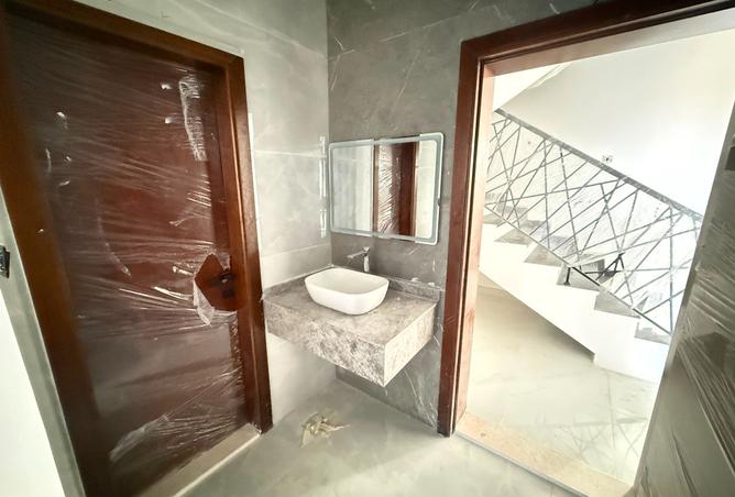 137885617 - Property Image 3