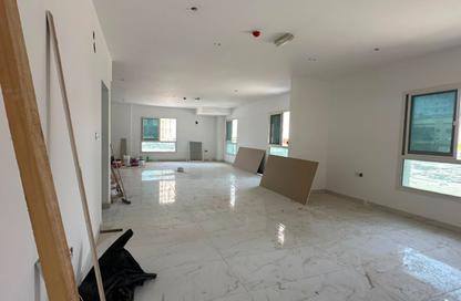 Office Space - Studio - 1 Bathroom for rent in Al Rashidiya Towers - Al Rashidiya - Ajman Downtown - Ajman