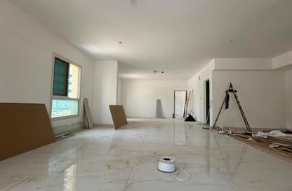 Office Space - Studio - 1 Bathroom for rent in Al Rashidiya Towers - Al Rashidiya - Ajman Downtown - Ajman