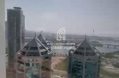 شقة - 3 غرف نوم - 4 حمامات للايجار في كريستال بلازا - المجاز 1 - المجاز - الشارقة شقة - 3 غرف نوم - 4 حمامات للايجار في كريستال بلازا - المجاز 1 - المجاز - الشارقة