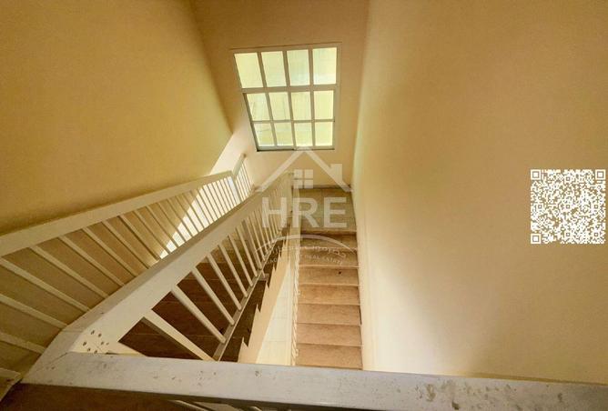 73111433 - Property Image 2