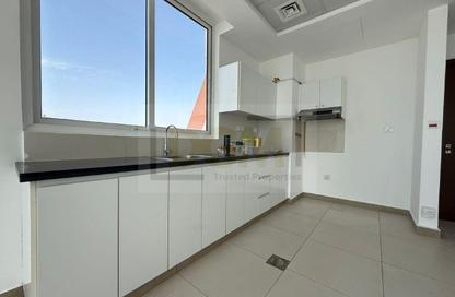 Apartment - 1 Bedroom - 2 Bathrooms for rent in Binghatti Gateway - Al Jaddaf - Dubai