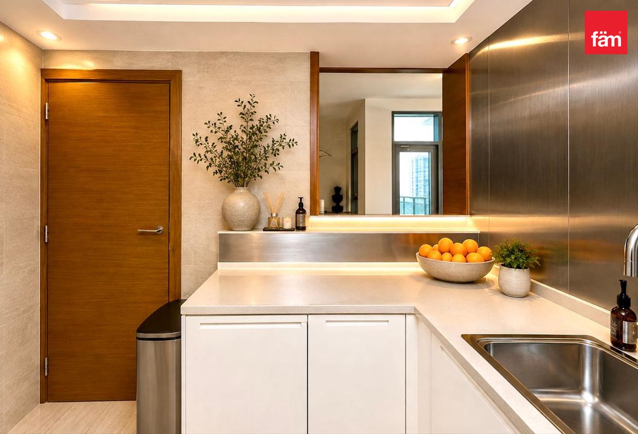 Luxury 2Bedroom + Study | Prime Downtown Living photo 11
