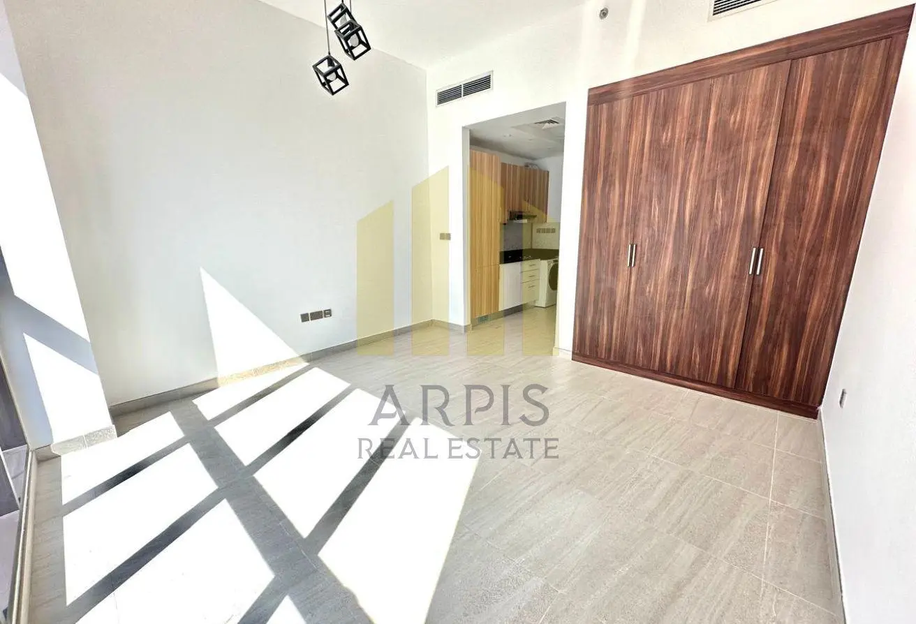 103717421 - Property Main Image