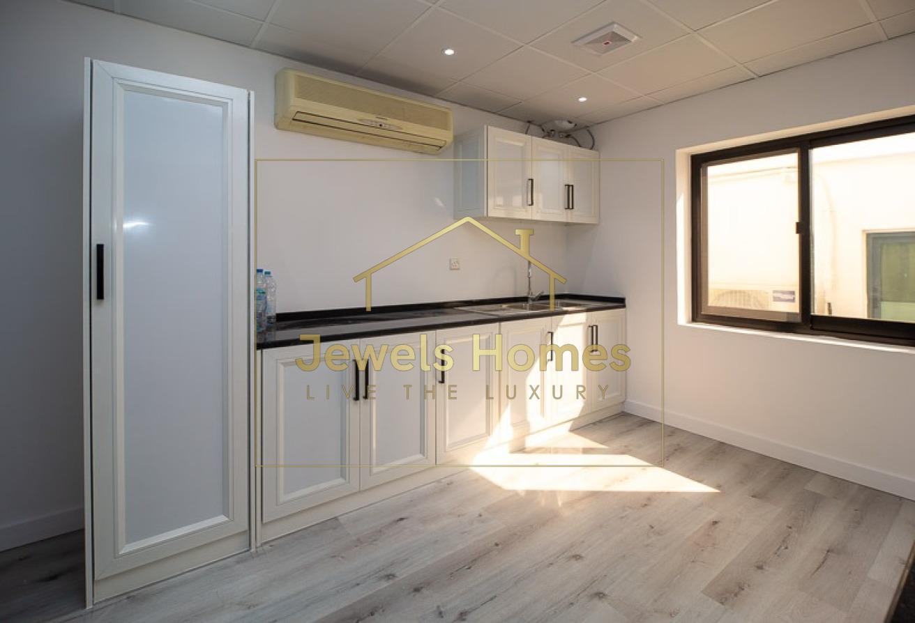 4 Bed+Maid|Fully Renovated|All Utilities Included photo 7