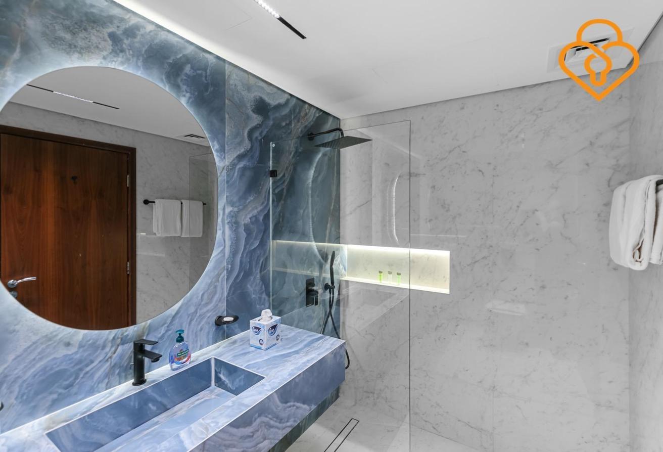Jumeirah Island Garden home with pool photo 29