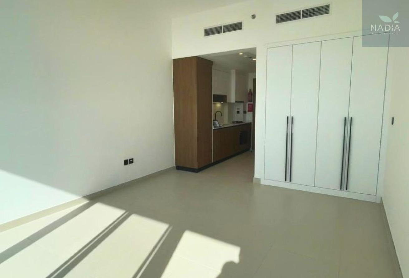 Semi Furnished| Studio| Luxury photo 4