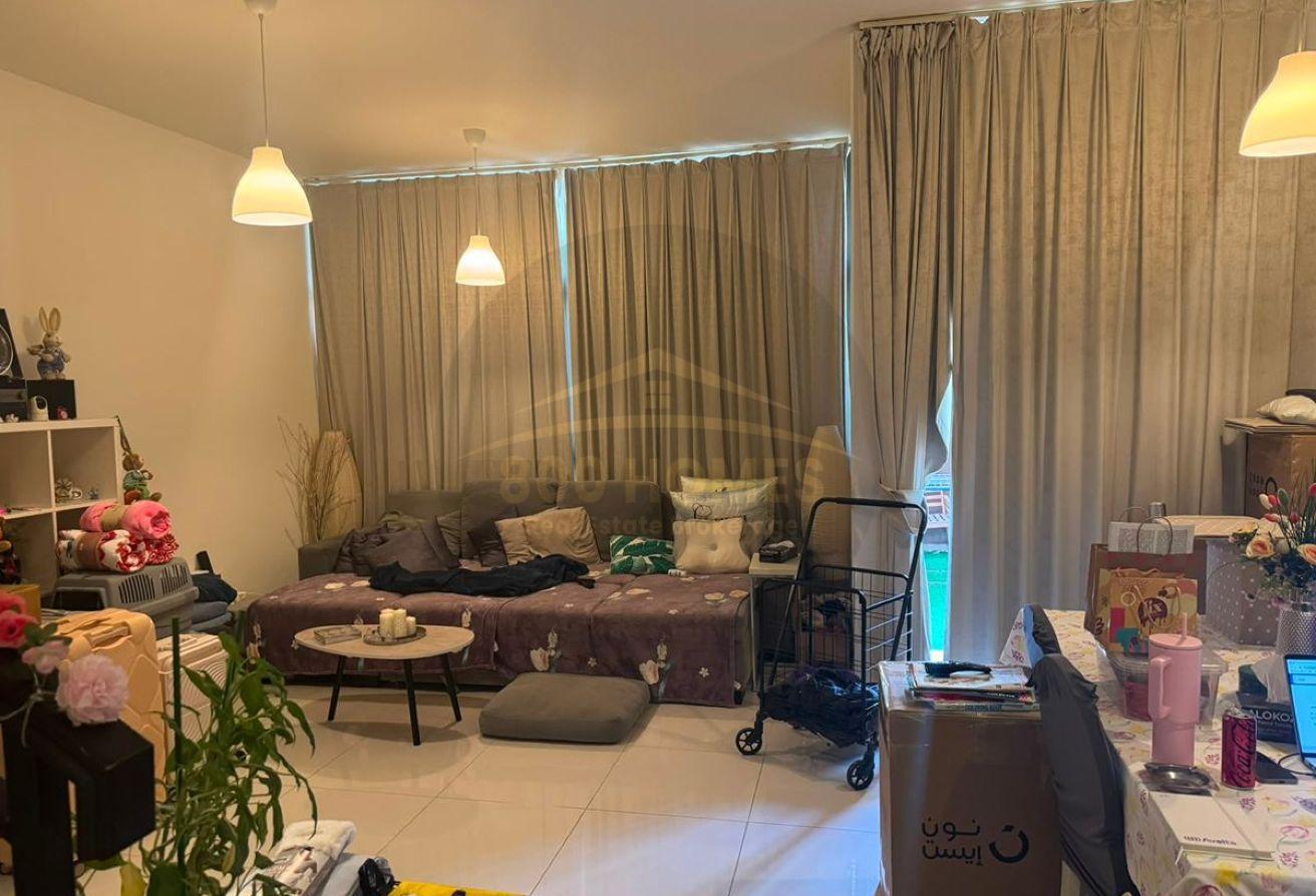 Upgraded Townhouse | Private Garden | 2Car Parking photo 5