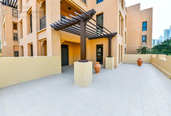 158222300 - Property Image 2