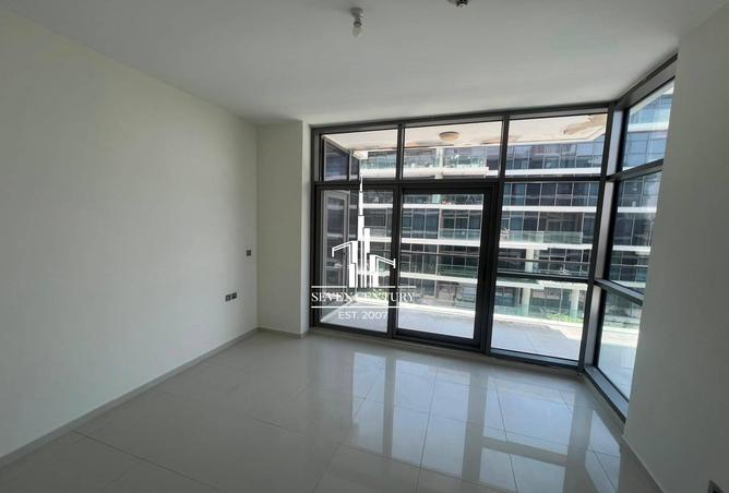 101992358 - Property Image 3