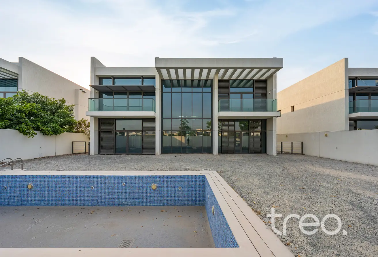 135627881 - Property Main Image