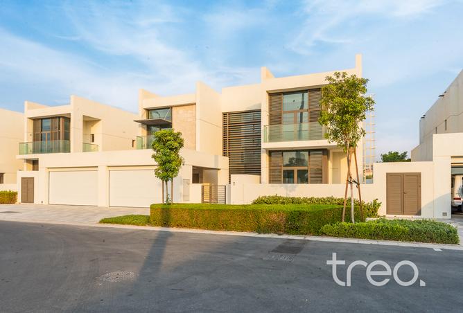 135627881 - Property Main Image