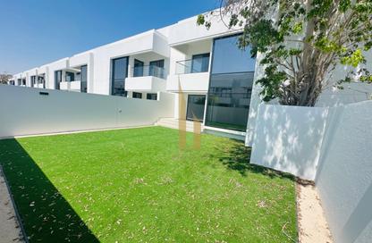 Villa - 4 - 4 for rent in Jumeirah 3 Villas - Jumeirah 3 - Jumeirah - Dubai Villa - 4 - 4 for rent in Jumeirah 3 Villas - Jumeirah 3 - Jumeirah - Dubai