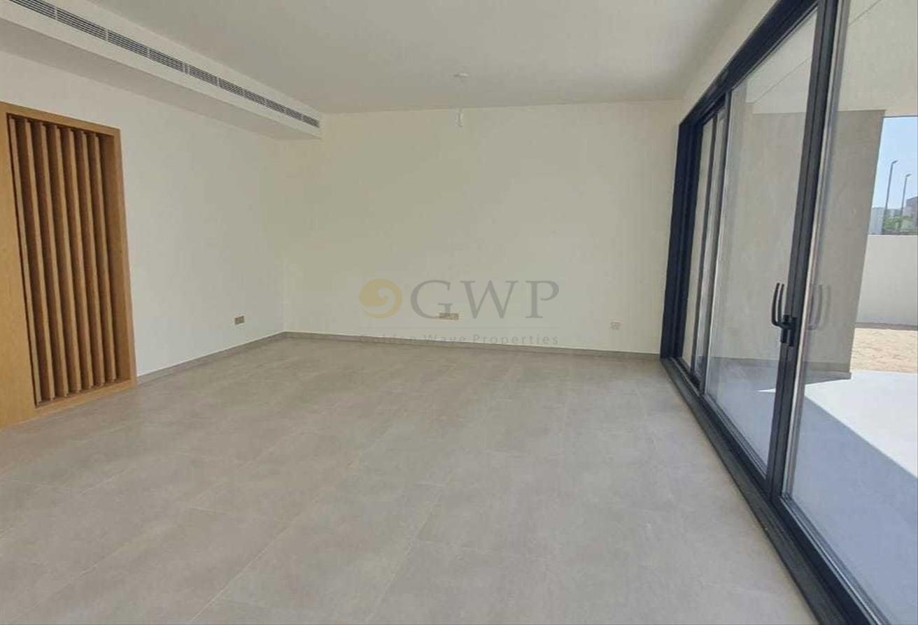 Private Pool Modern |Brand New | Ready to Move in photo 6