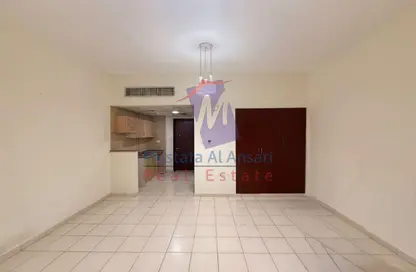 Apartment - 1 Bathroom for rent in Building X23 - England Cluster - International City - Dubai