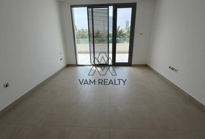 81111997 - Property Image 2