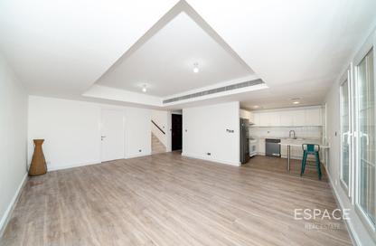 Villa - 3 Bedrooms - 3 Bathrooms for rent in Springs 6 - The Springs - Dubai
