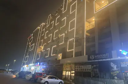 شقة - غرفة نوم - 2 حمامات للايجار في لاونز من دانوب بلوك 3 - لاونز لدانوب - المدينة العالمية - دبي