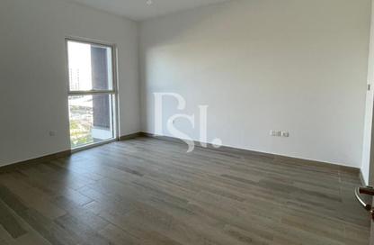 Apartment - 3 Bedrooms - 4 Bathrooms for sale in Waters Edge - Yas Island - Abu Dhabi