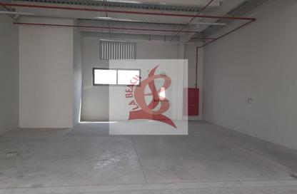 Warehouse - Studio - 1 for rent in Ras Al Khor Industrial 3 - Ras Al Khor - Dubai