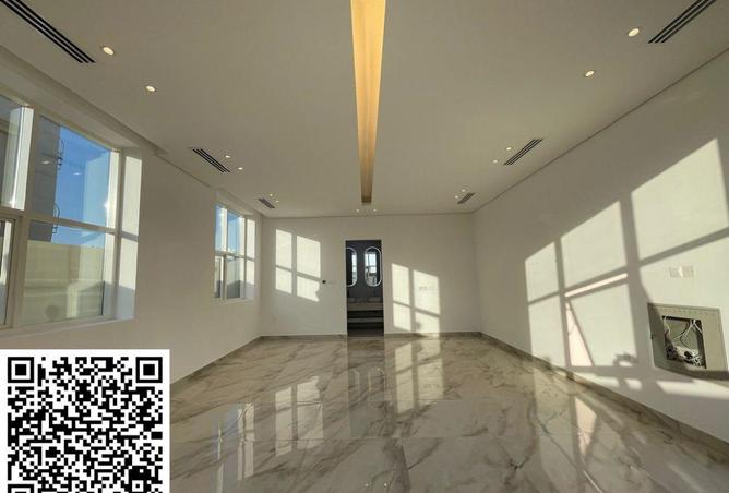 73113454 - Property Image 2