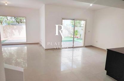 Villa - 4 Bedrooms - 5 Bathrooms for rent in Arabian Style - Al Reef Villas - Al Reef - Abu Dhabi Villa - 4 Bedrooms - 5 Bathrooms for rent in Arabian Style - Al Reef Villas - Al Reef - Abu Dhabi