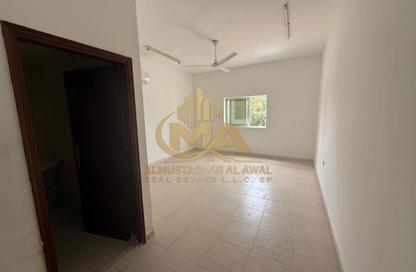 Apartment - Studio - 1 Bathroom for rent in Al Mowaihat 3 - Al Mowaihat - Ajman