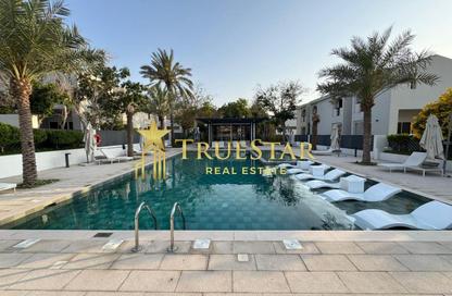 Villa - 4 Bedrooms - 4 Bathrooms for rent in Jumeirah 2 Villas - Jumeirah 2 - Jumeirah - Dubai