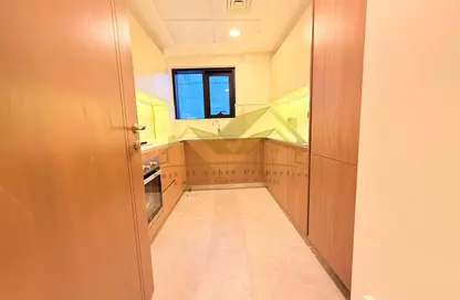 Apartment - 1 Bedroom - 2 Bathrooms for rent in Jumeirah Garden City - Al Satwa - Dubai