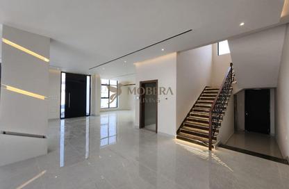 Villa - 5 Bedrooms - 7 Bathrooms for rent in Al Aweer 1 - Al Aweer - Dubai