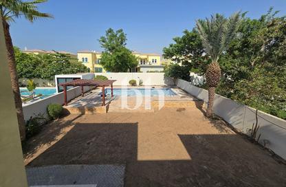 Villa - 3 - 4 for rent in District 8 - Jumeirah Park - Dubai