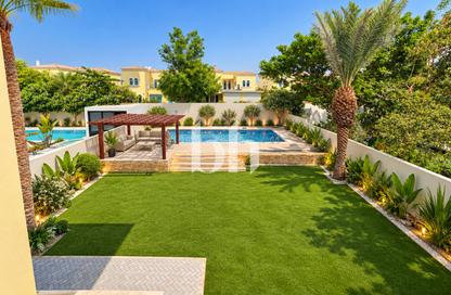 Villa - 3 - 4 for rent in District 8 - Jumeirah Park - Dubai