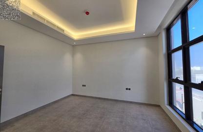 Villa - 5 Bedrooms - 4 Bathrooms for rent in Al Raas 1 - Al Raas - Umm Al Quwain