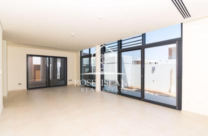 Villa - 4 - 5 for rent in West Yas - Yas Island - Abu Dhabi Villa - 4 - 5 for rent in West Yas - Yas Island - Abu Dhabi