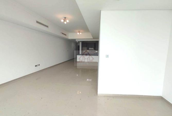 123394007 - Property Image 3
