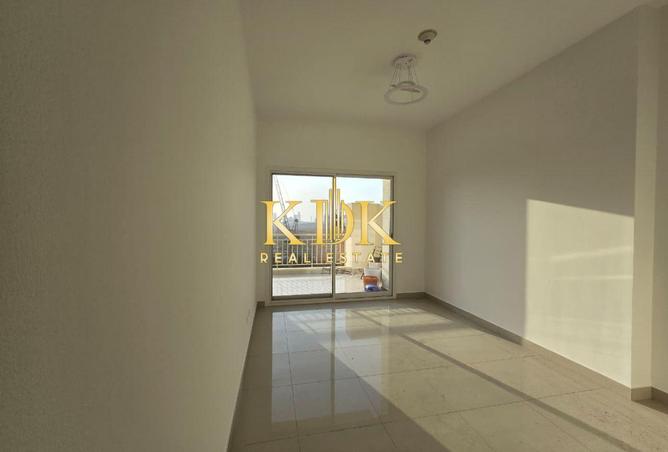 85303001 - Property Image 3