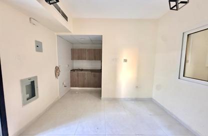 Apartment - Studio - 1 Bathroom for rent in Fire Station Road - Muwaileh - Sharjah