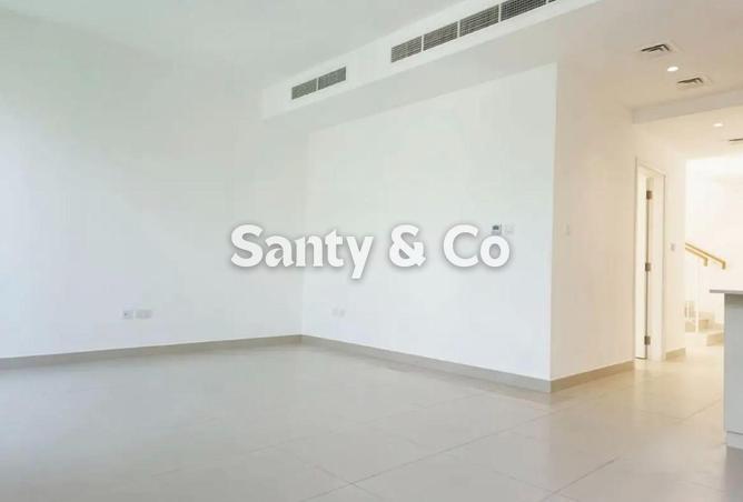 98702867 - Property Image 2