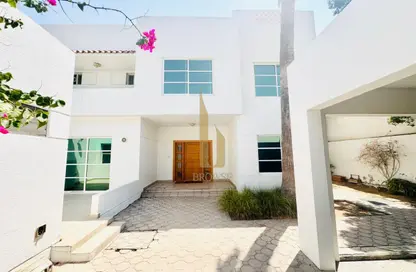 Villa - 4 Bedrooms - 4 Bathrooms for rent in Umm Suqeim 2 Villas - Umm Suqeim 2 - Umm Suqeim - Dubai
