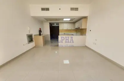 شقة - 1 حمام للايجار في فيروز - باب البحر - جزيرة المرجان - رأس الخيمة