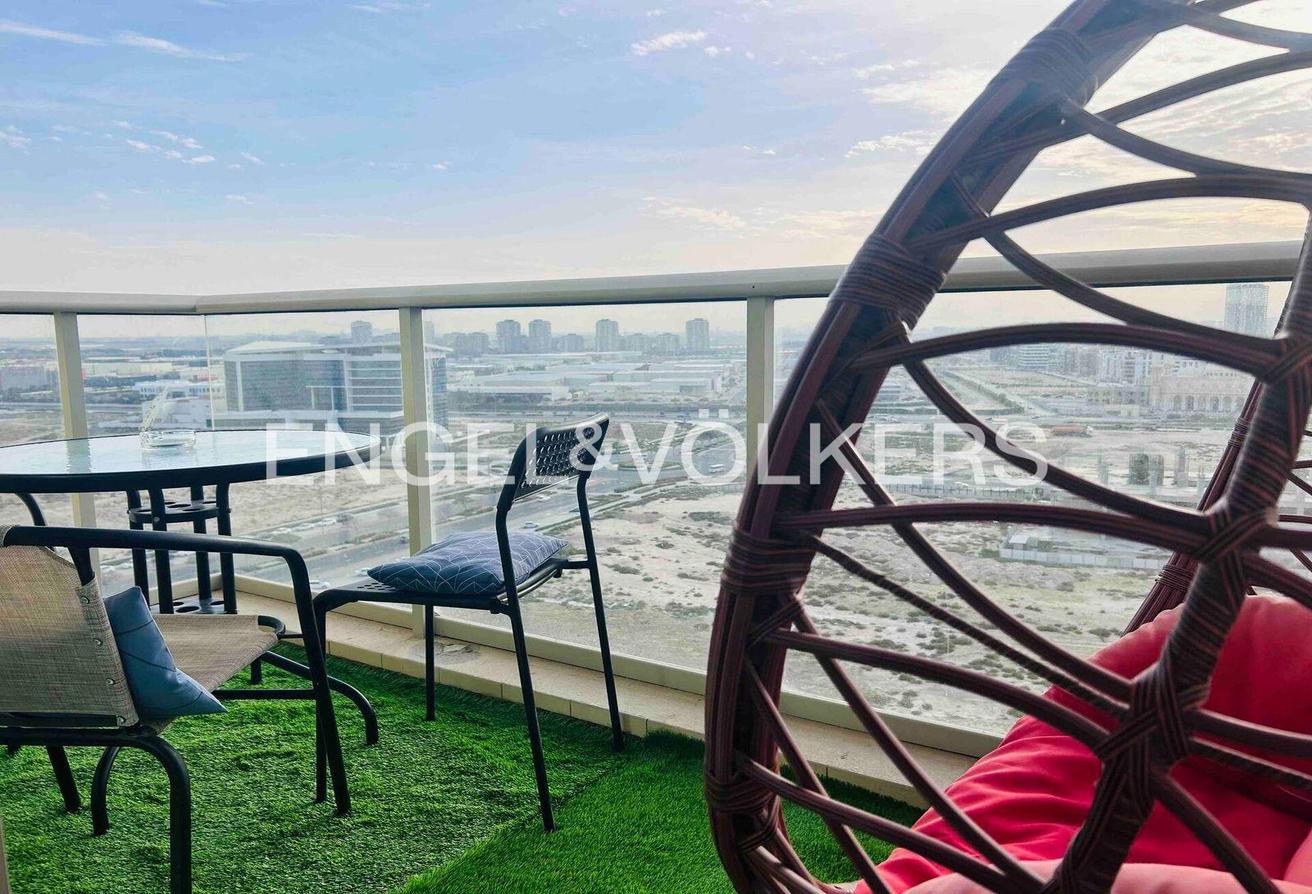 Very Spacious Apartment | Furnished | Calm Area photo 9