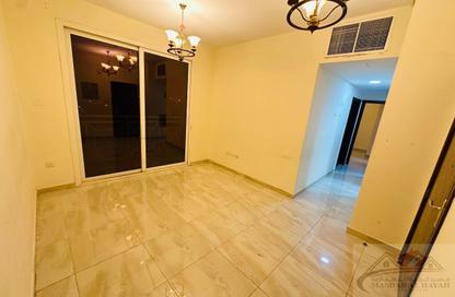 Apartment - 2 Bedrooms - 2 Bathrooms for rent in SG Muwaileh Building - Muwaileh - Sharjah