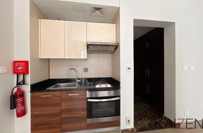 Apartment - Studio - 1 Bathroom for rent in Sparkle Tower 2 - Sparkle Towers - Dubai Marina - Dubai Apartment - Studio - 1 Bathroom for rent in Sparkle Tower 2 - Sparkle Towers - Dubai Marina - Dubai