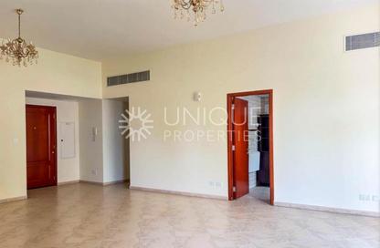 Apartment - 3 Bedrooms - 4 Bathrooms for rent in Abbey Crescent 1 - Abbey Crescent - Motor City - Dubai