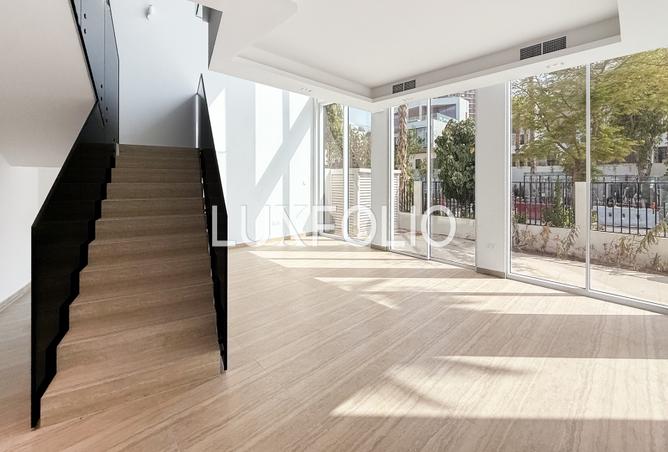 141906142 - Property Image 2
