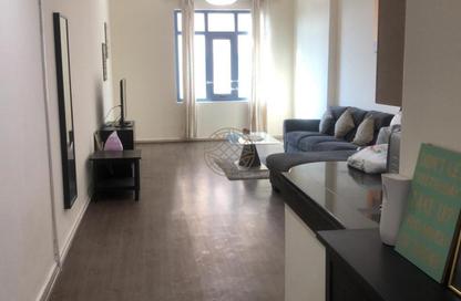 Apartment - 1 - 2 for sale in Palace Tower 2 - Palace Towers - Dubai Silicon Oasis - Dubai