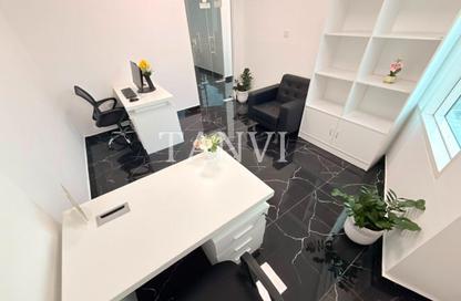 Office Space - Studio - 1 for rent in Fatima Mohammad Ahmad Bin Suleiman Building - Al Raffa - Bur Dubai - Dubai